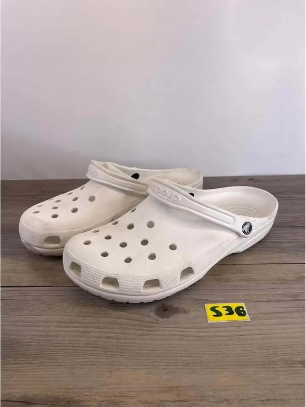 Crocs Classic Clogs White Slip On Unisex Water Shoes Size M 12